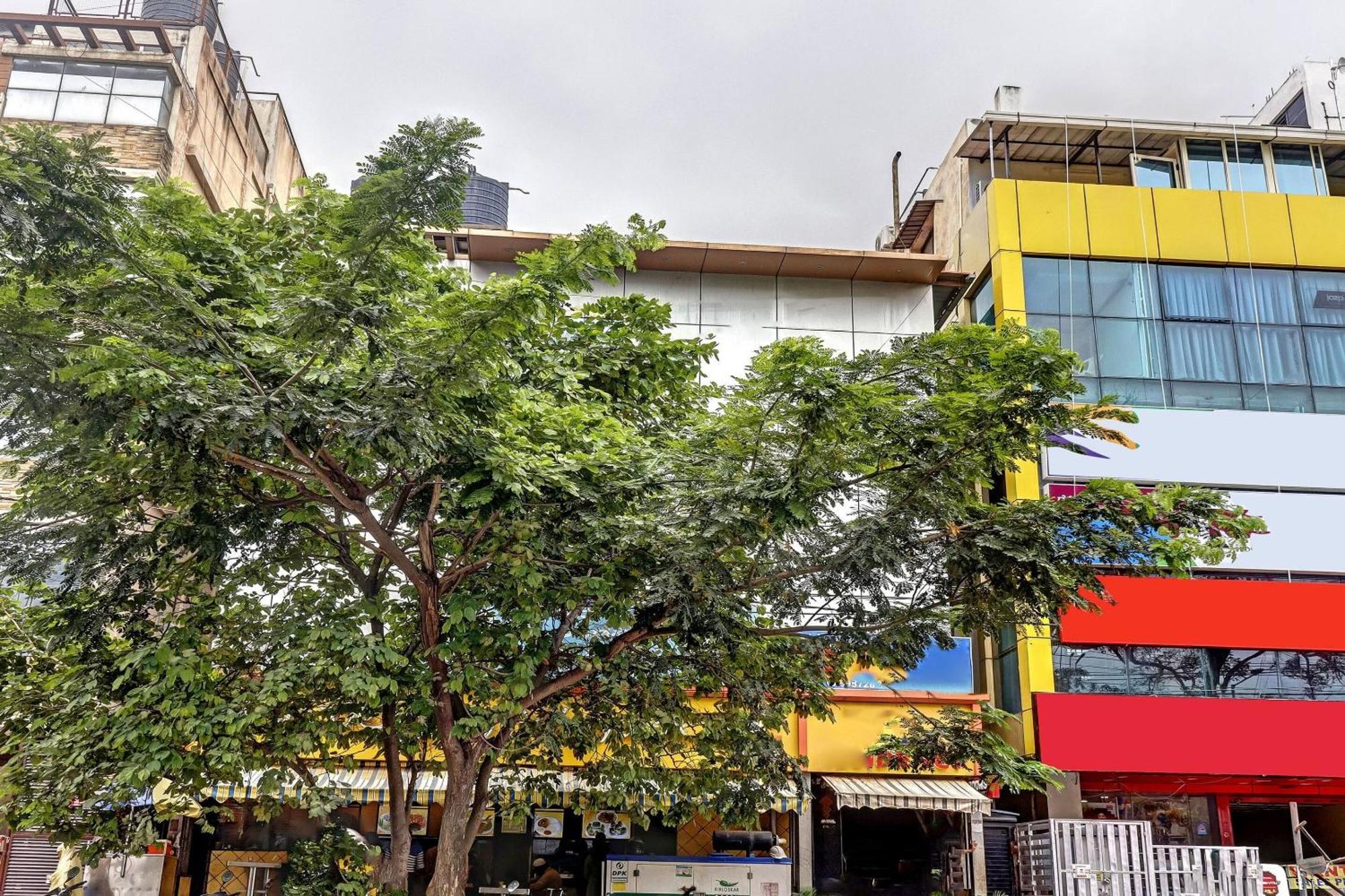 Collection O Vijaya Lakshmi Residency Near Ragigudda Sri Prasanna Anjaneyaswamy Temple Otel Bangalore Dış mekan fotoğraf